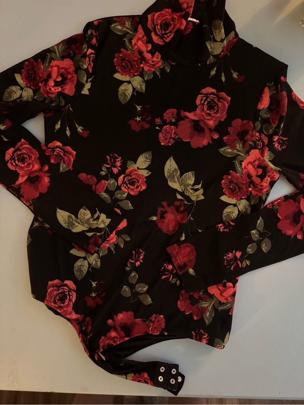 Ember Black Red Rose Floral Long Sleeve Bodysuit Women’s Size M Stretch Top
